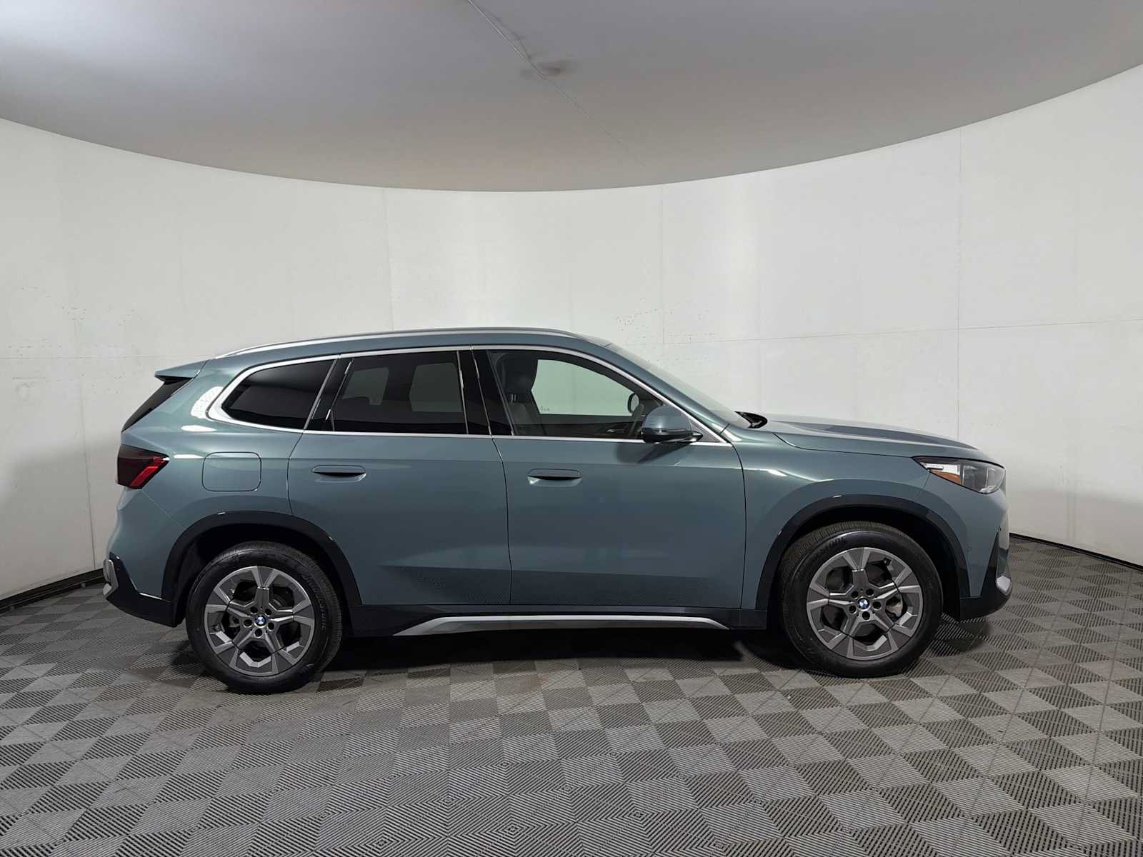 Used 2026 BMW X1 xDrive28i w/ Convenience Package AWD/4WD image 7
