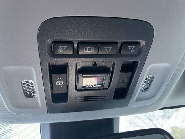 Used 2019 Toyota Camry XLE image 25