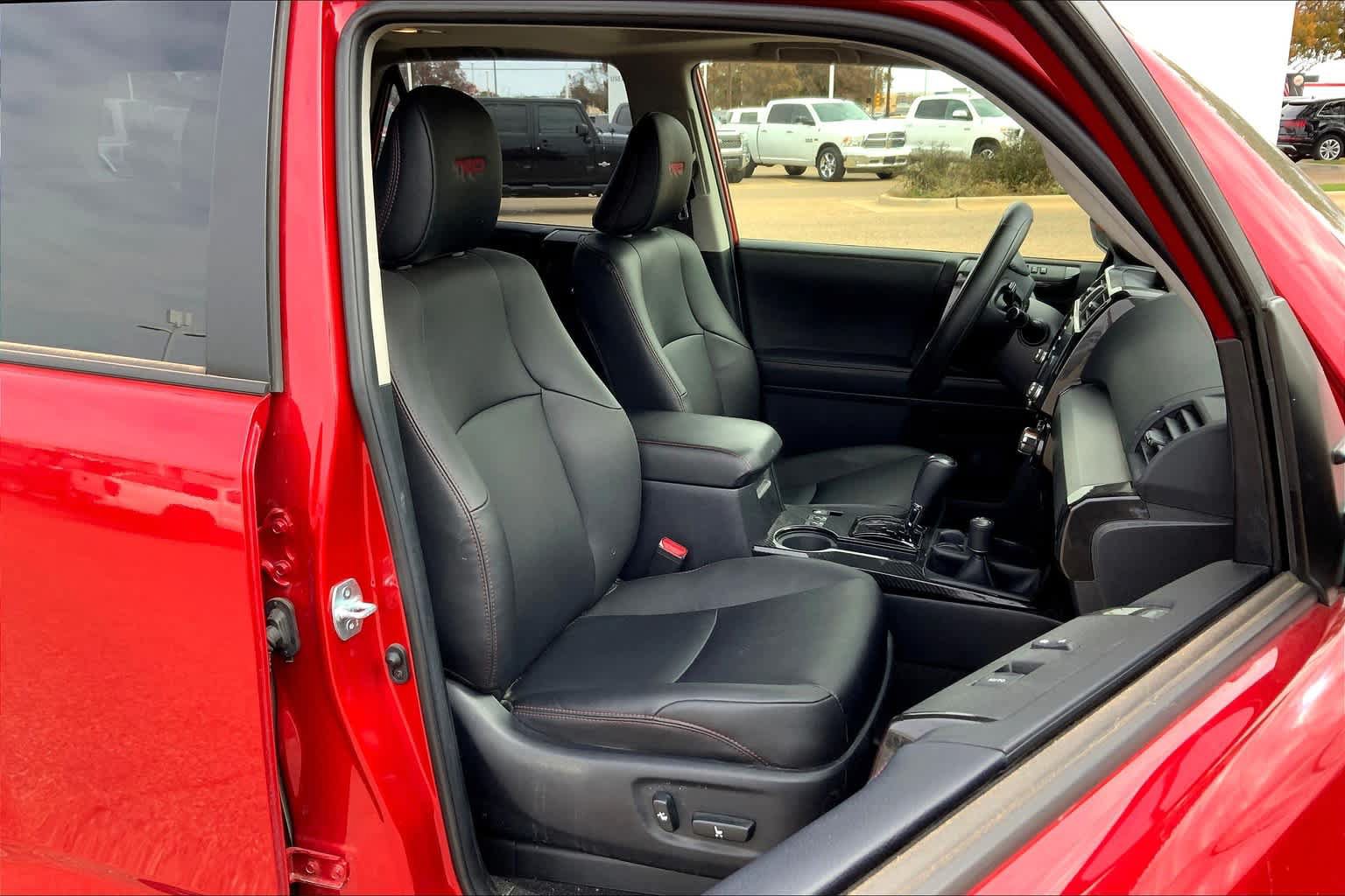 Certified 2021 Toyota 4Runner Venture w/ Moonroof Package AWD/4WD image 9