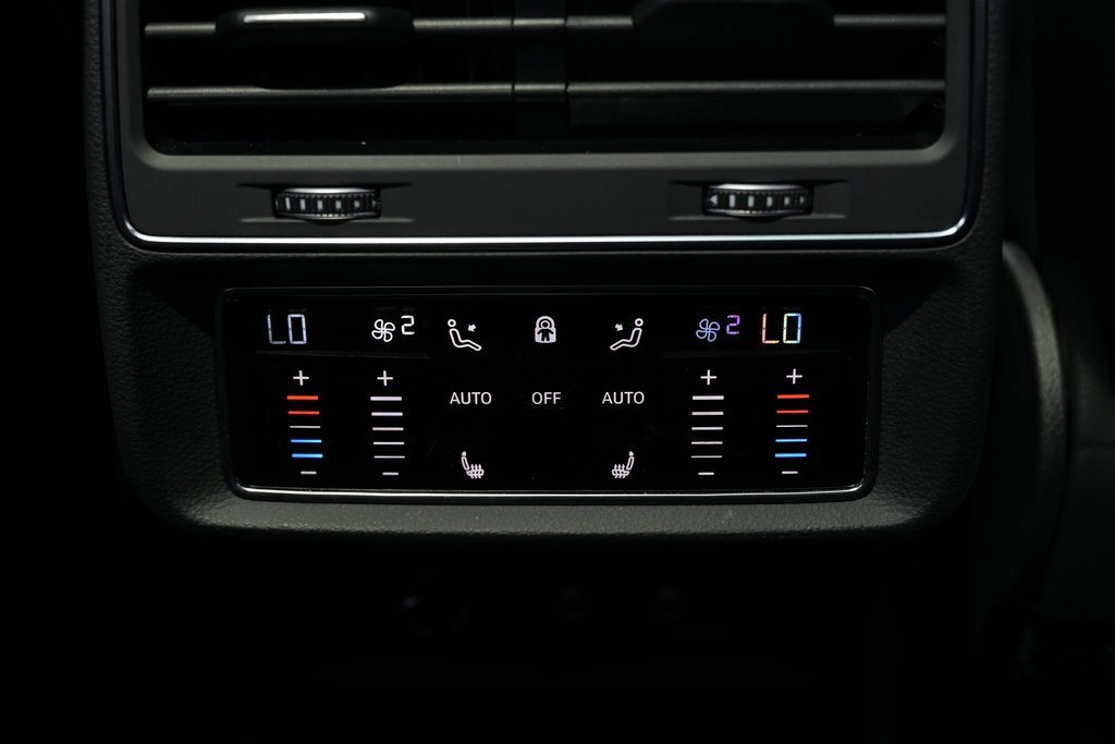 Used 2022 Audi SQ8 Prestige w/ Prestige Package image 41