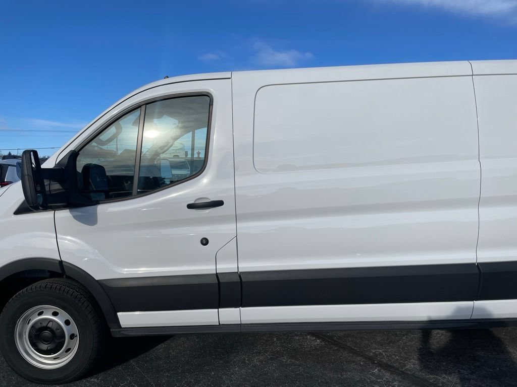 New 2025 Ford Transit 250 Low Roof w/ Load Area Protection Package RWD image 25