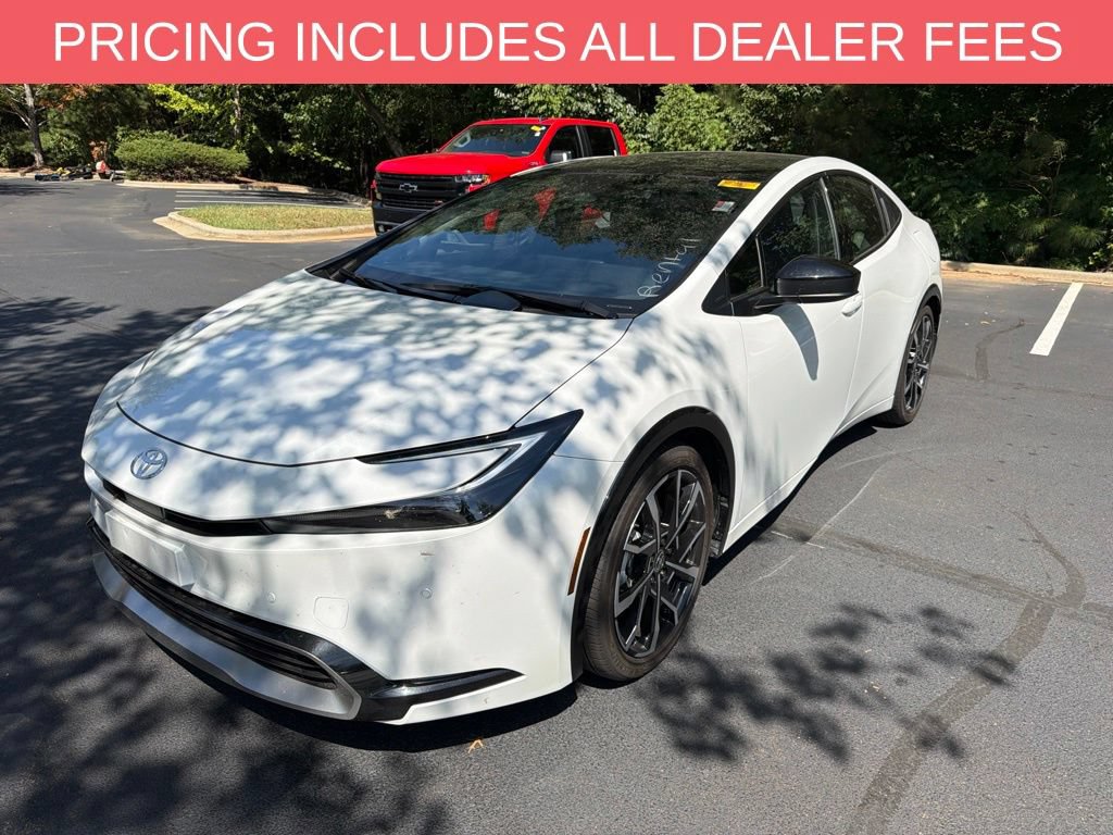 Used 2026 Toyota Prius Plug-In Hybrid FWD image 3