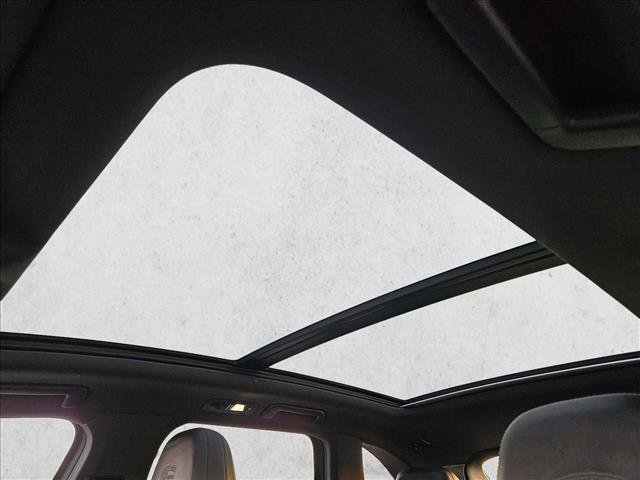 Used 2017 Porsche Cayenne Platinum Edition image 16