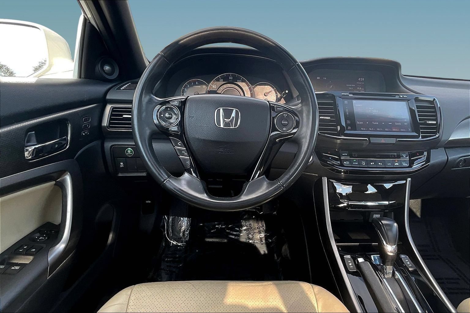 Used 2017 Honda Accord EX-L image 8
