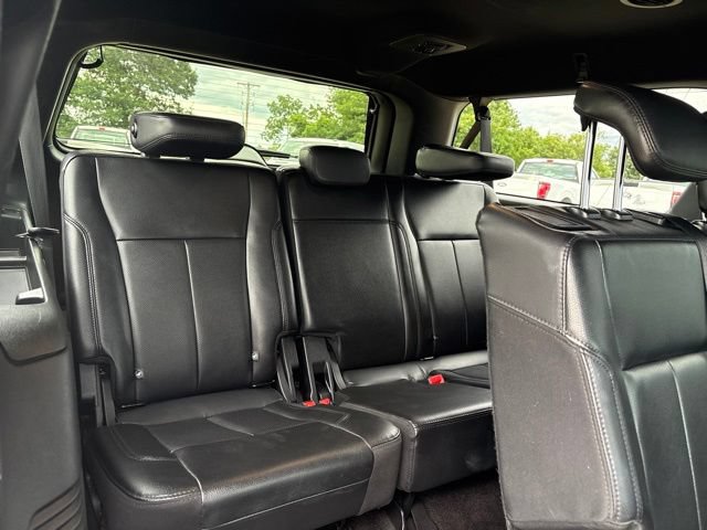 Used 2020 Ford Expedition Max XLT w/ Equipment Group 202A AWD/4WD image 14