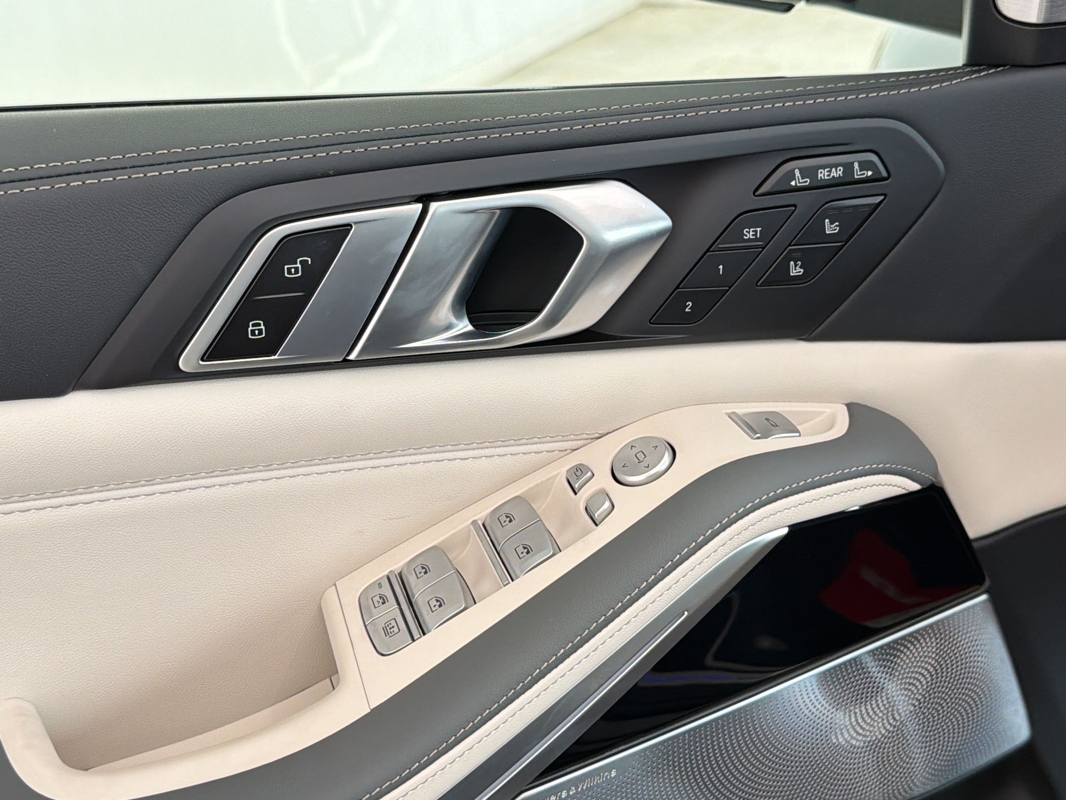 New 2026 BMW ALPINA XB7 AWD/4WD image 22