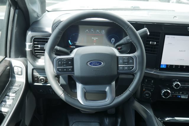 New 2026 Ford F550 4x4 Crew Cab image 15
