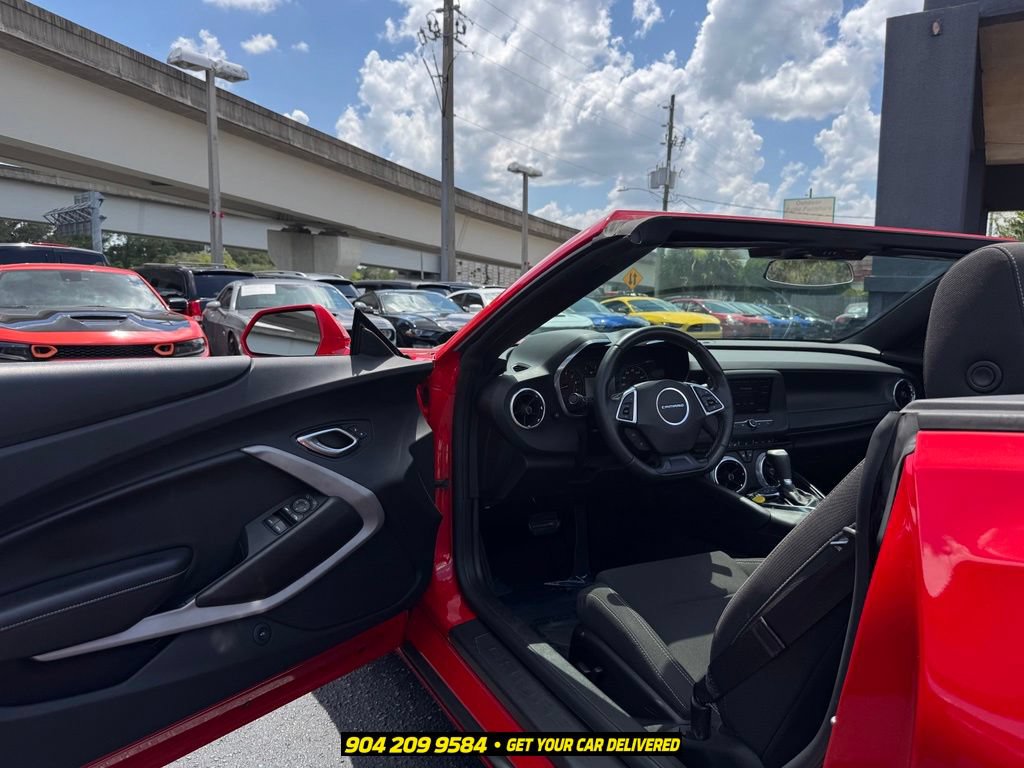 Used 2020 Chevrolet Camaro LT RWD image 20