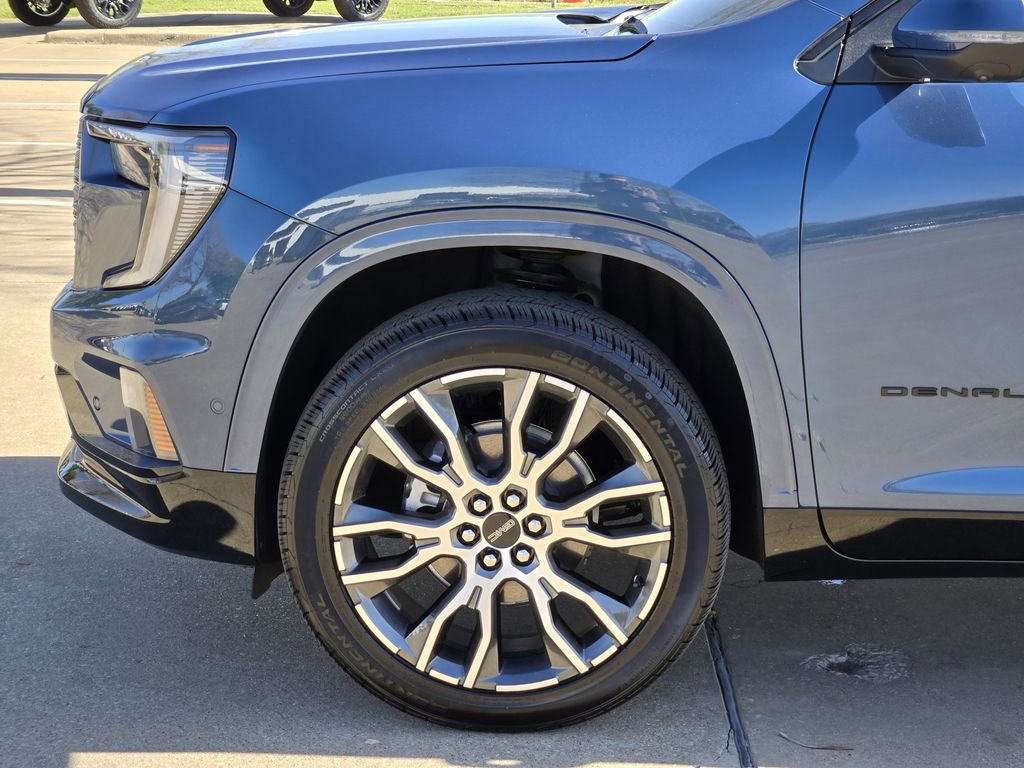 Used 2026 GMC Acadia Denali Ultimate w/ LPO, Floor Liner Package image 9