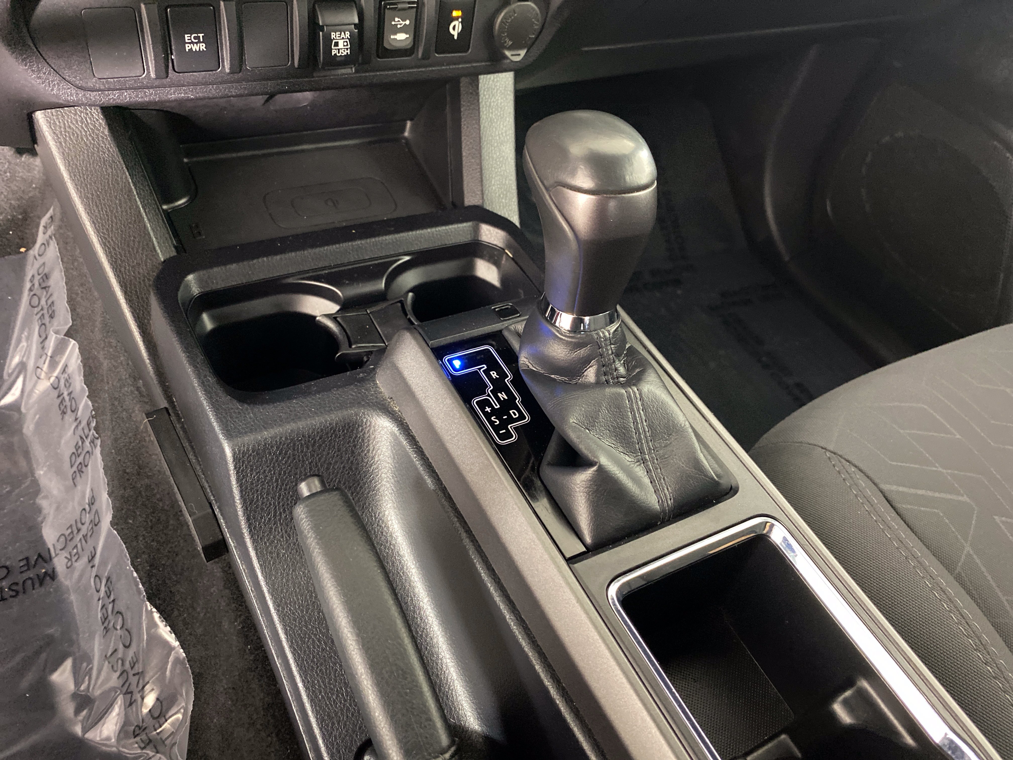 Used 2019 Toyota Tacoma TRD Off-Road AWD/4WD image 33
