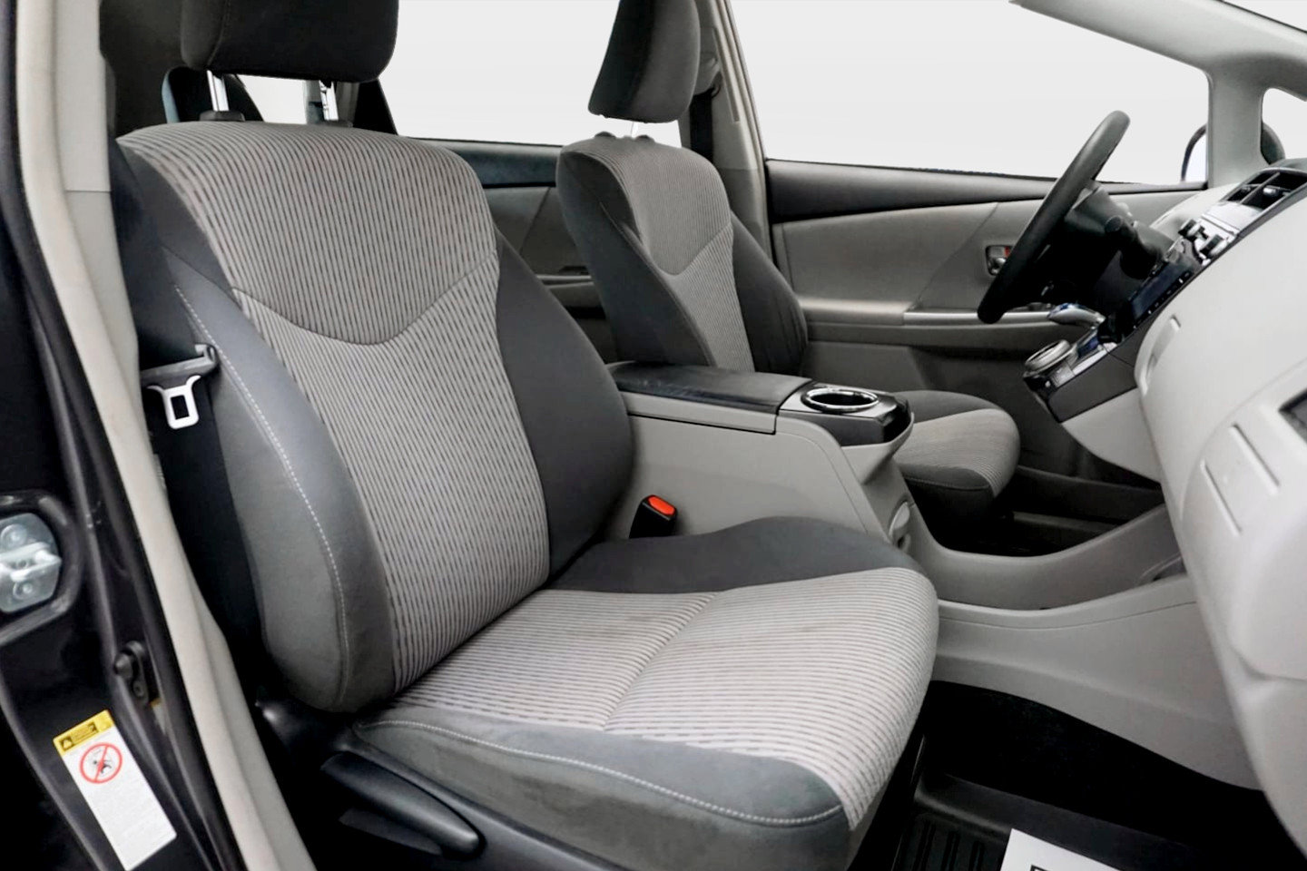 Used 2017 Toyota Prius V Two FWD image 21