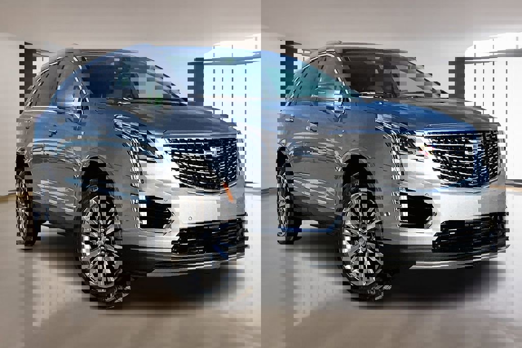 New 2026 Cadillac XT5 Premium Luxury w/ Driver Assist Package image 2