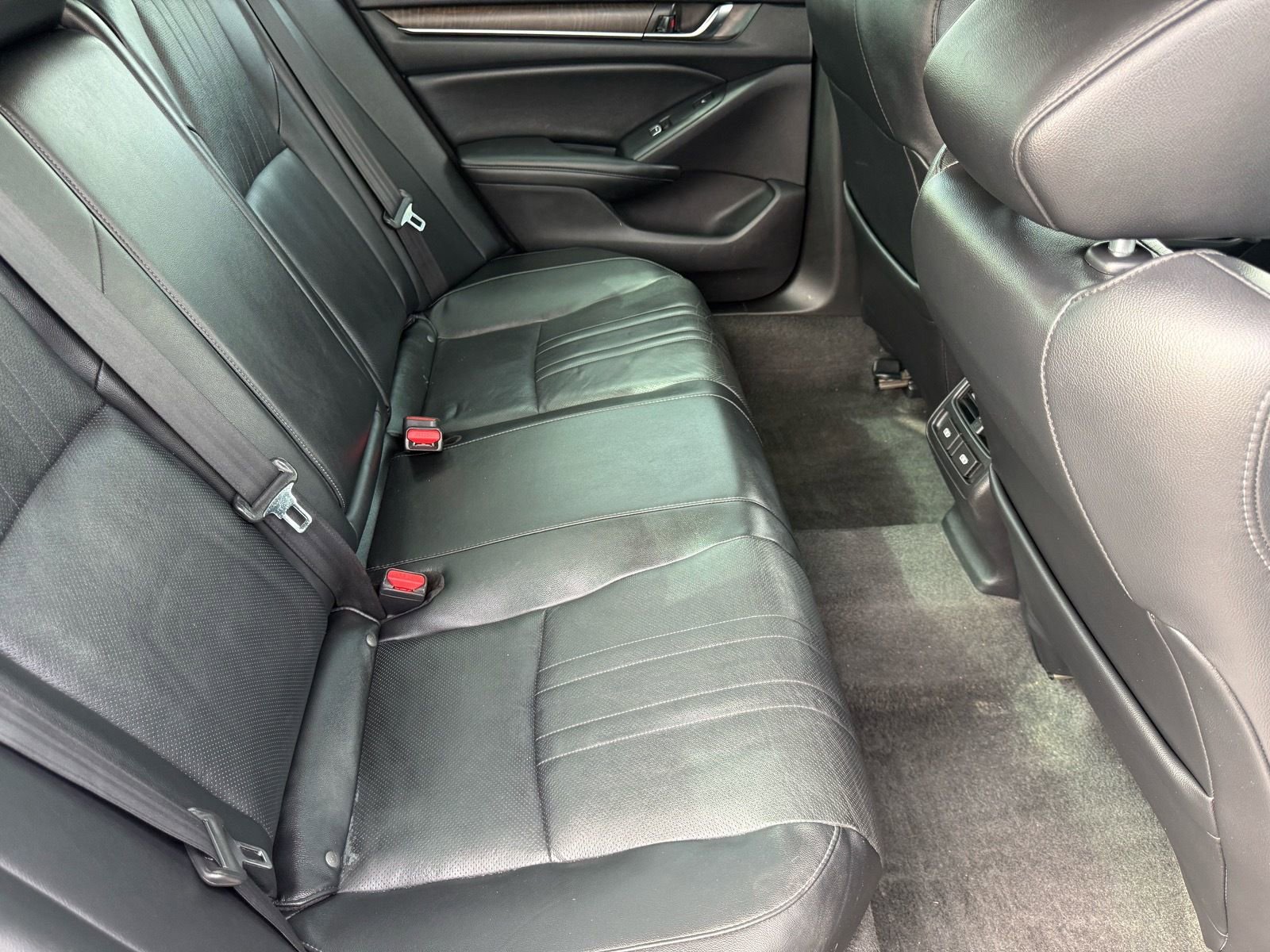 Used 2021 Honda Accord Touring image 32