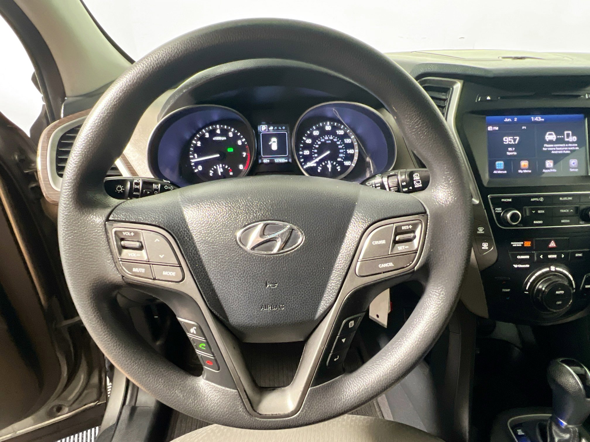 Used 2017 Hyundai Santa Fe Sport FWD image 17
