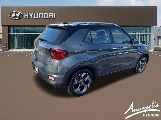 Used 2025 Hyundai Venue Limited FWD image 5