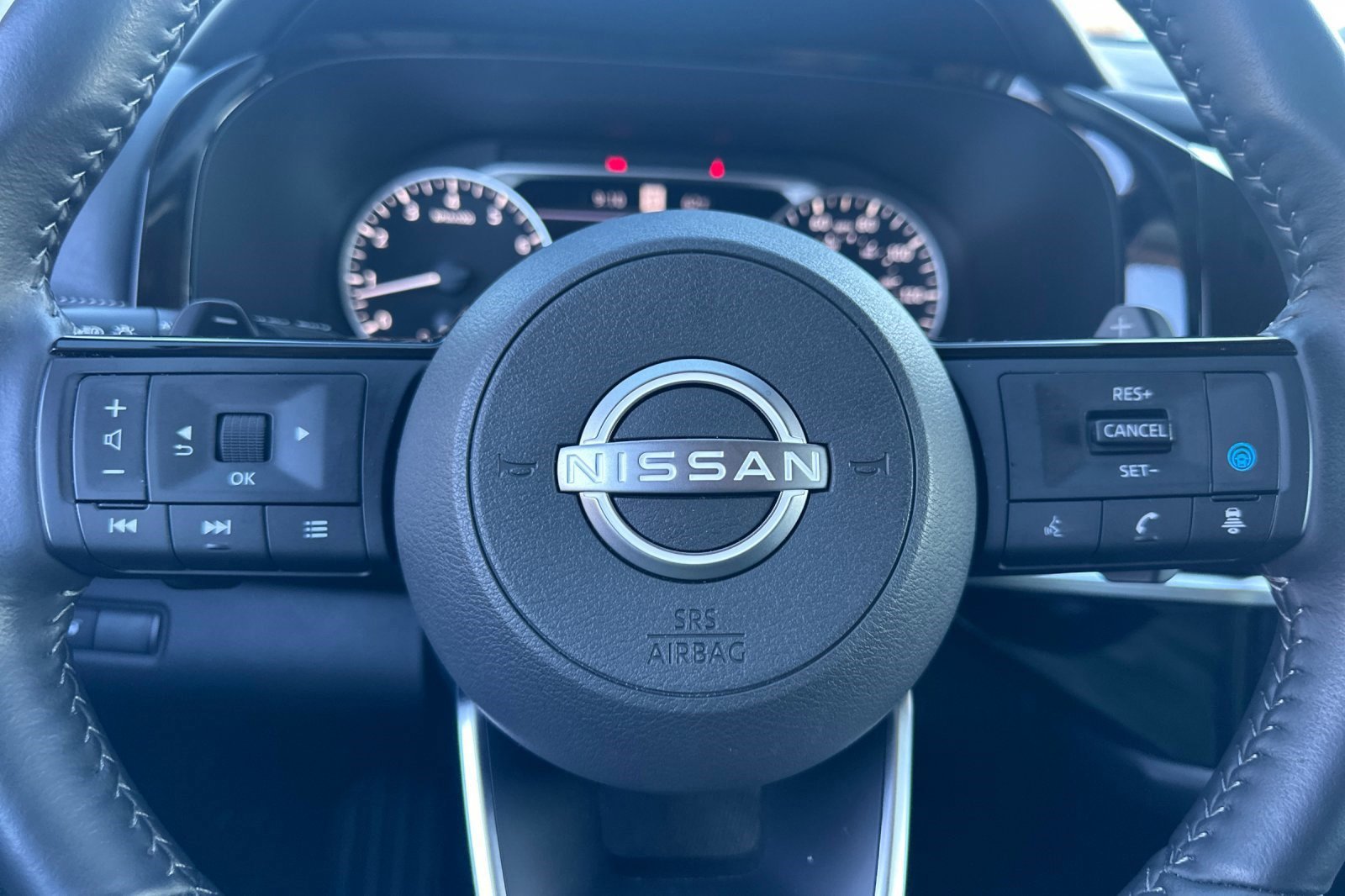 Used 2024 Nissan Pathfinder SL image 15