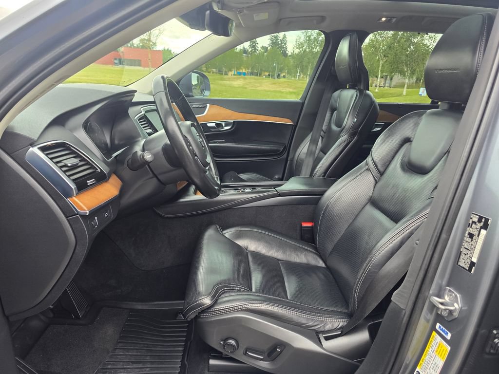 Used 2018 Volvo XC90 T6 Inscription w/ Convenience Package AWD/4WD image 11
