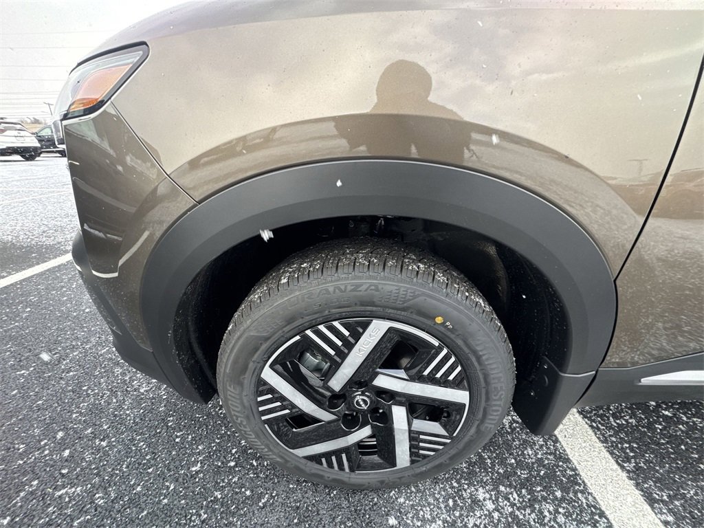 New 2026 Nissan Kicks SV image 10