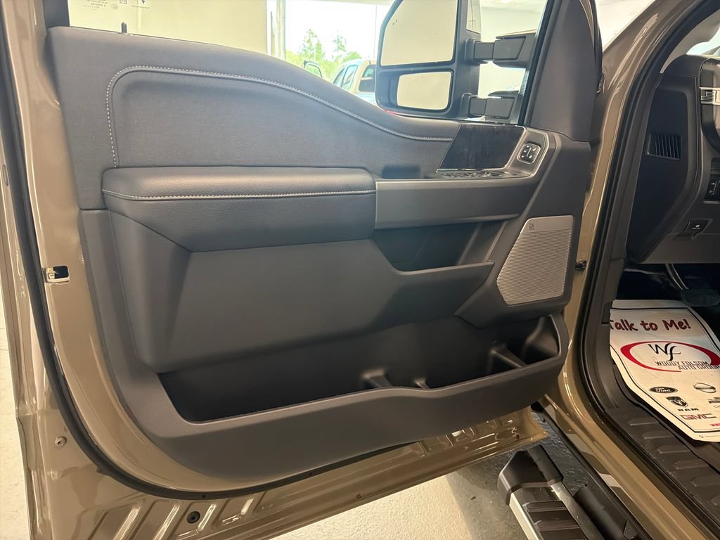New 2027 Ford F250 Lariat w/ Chrome Package AWD/4WD image 12