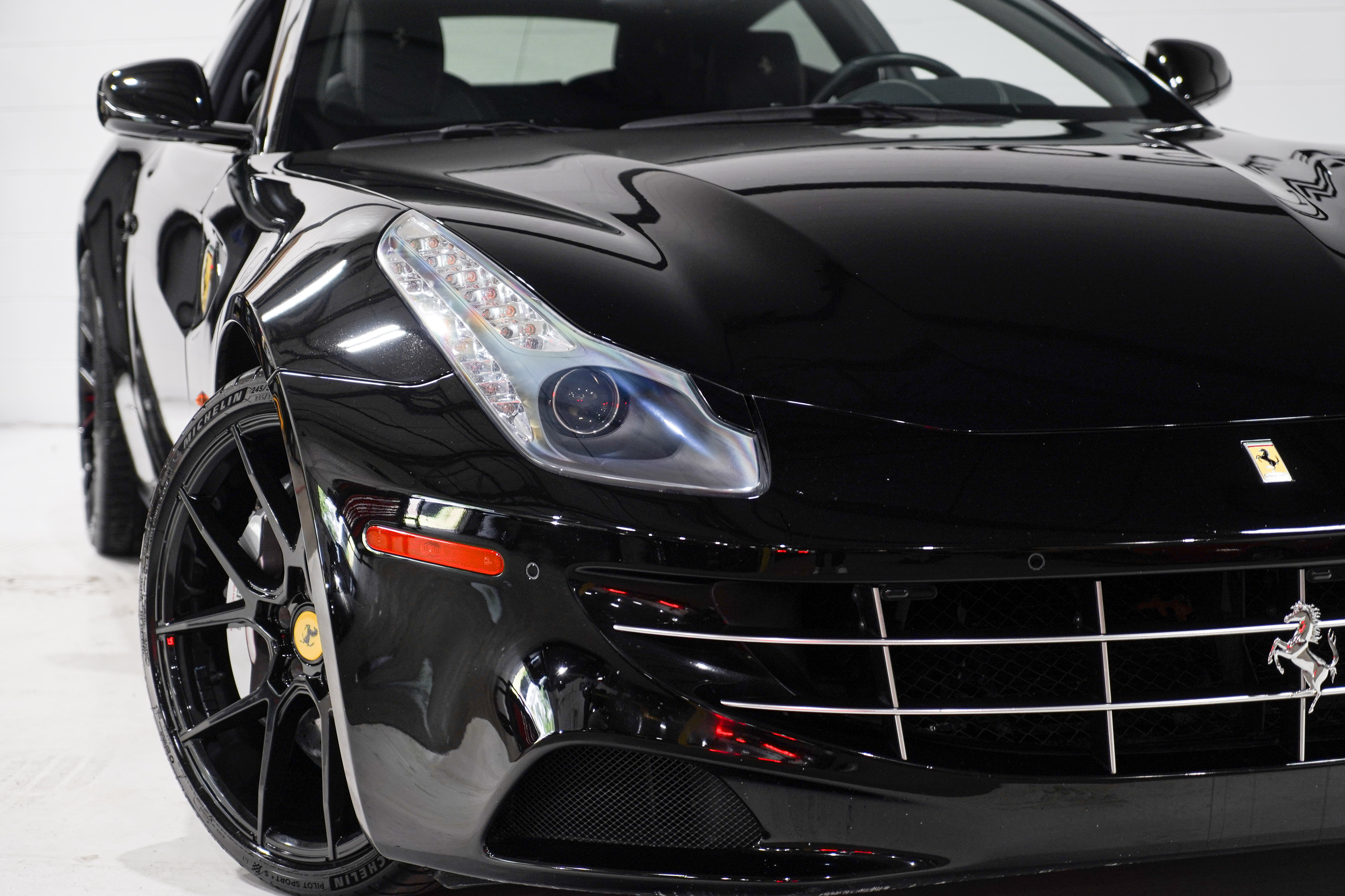 Used 2014 Ferrari FF AWD/4WD image 25