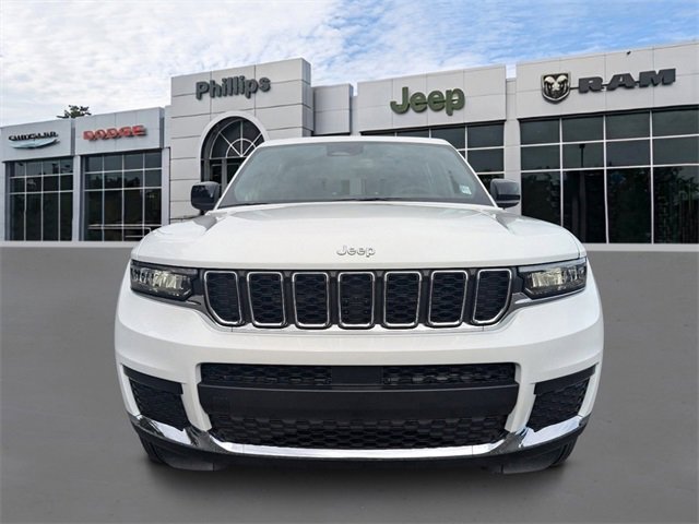 New 2025 Jeep Grand Cherokee L Laredo image 9