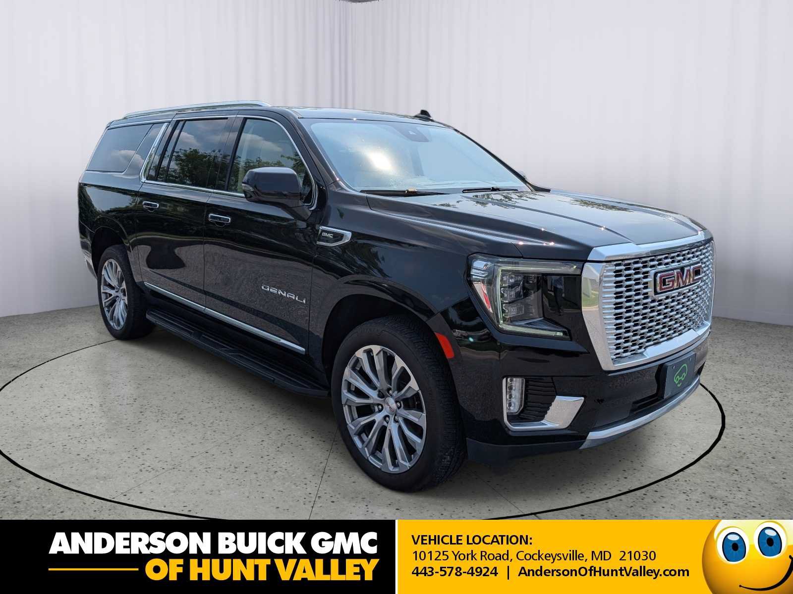 Used 2023 GMC Yukon XL Denali AWD/4WD image 1