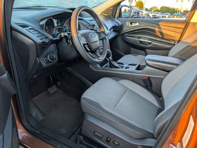 Used 2017 Ford Escape SE image 6
