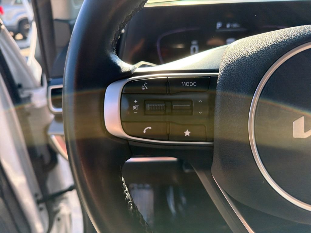 Used 2023 Kia Sportage EX image 20