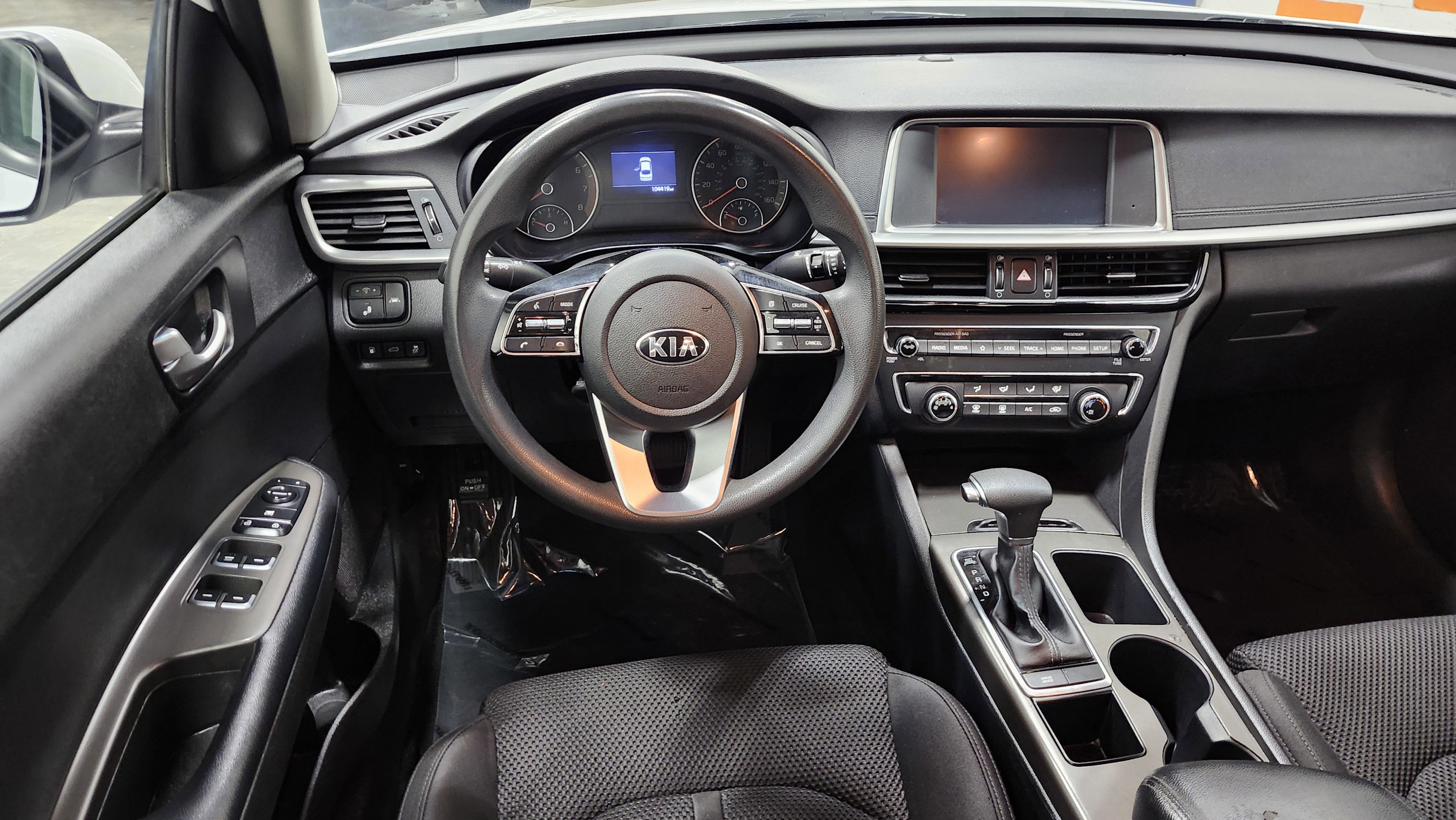 Used 2020 Kia Optima LX image 24