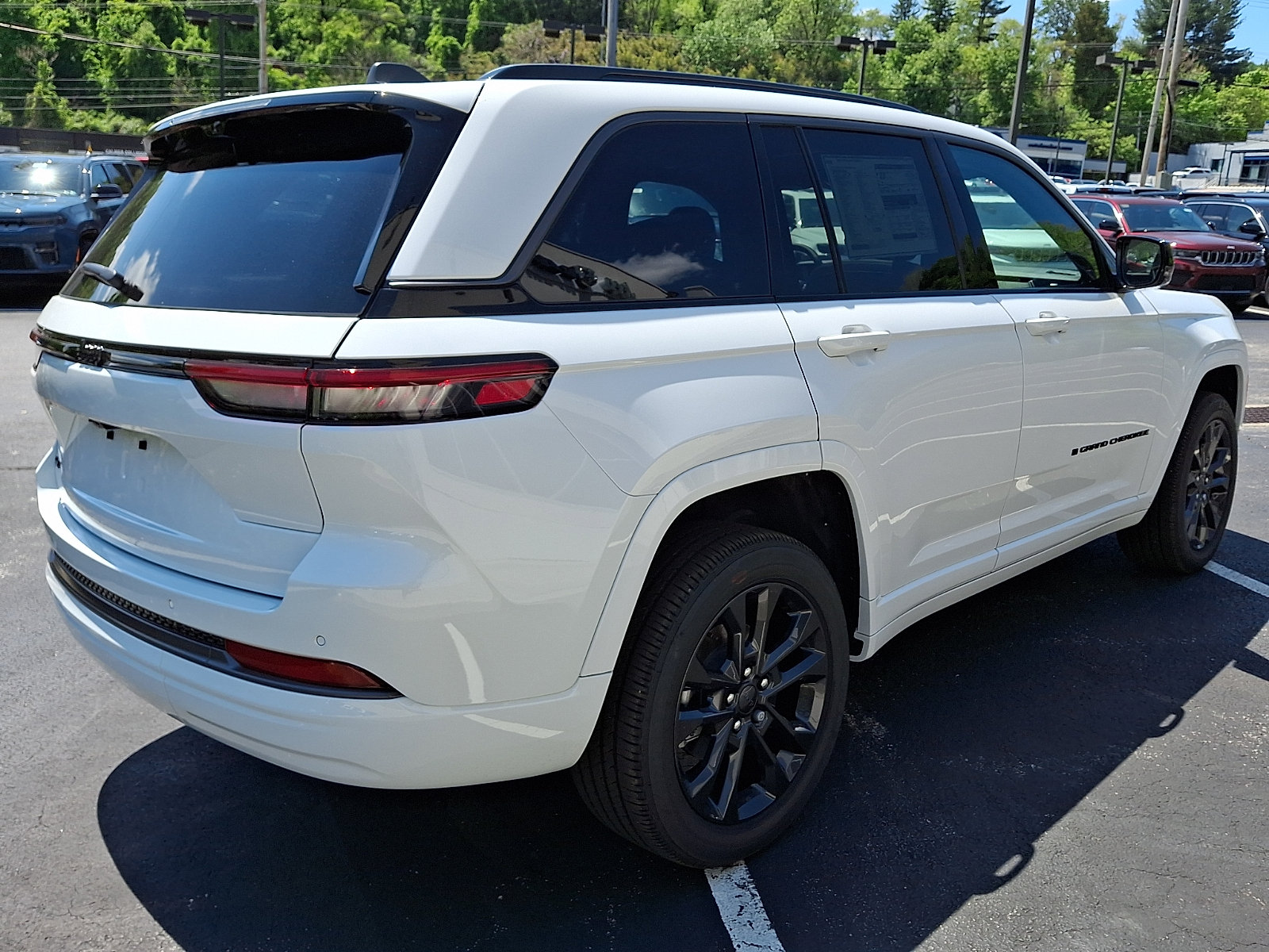 New 2026 Jeep Grand Cherokee Limited AWD/4WD image 3