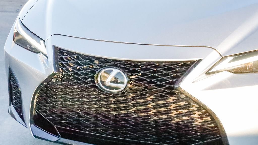 Used 2022 Lexus IS 350 F Sport w/ Navigation Package image 5