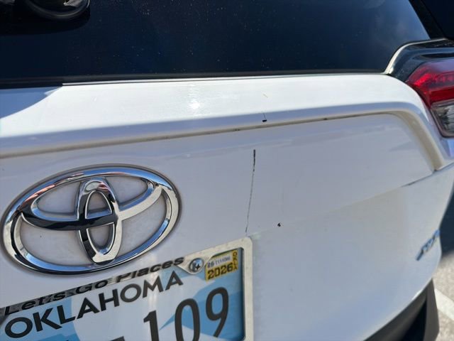 Used 2019 Toyota RAV4 XLE FWD image 6