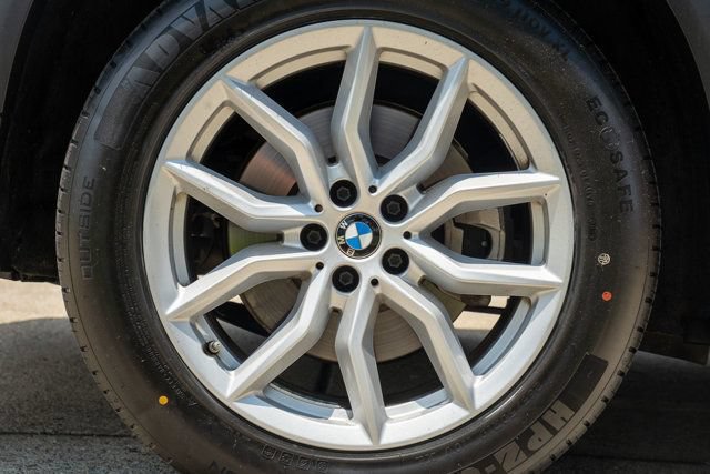 Used 2023 BMW X5 xDrive40i w/ Premium Package AWD/4WD image 56