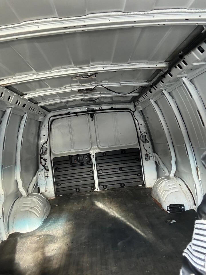 Used 2020 Chevrolet Express 2500 w/ Driver Convenience Package image 18
