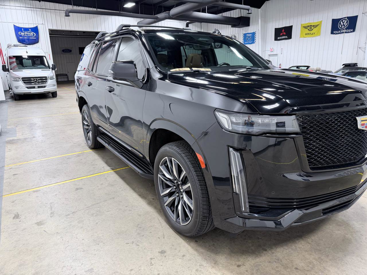 Used 2022 Cadillac Escalade Sport w/ Touring Package AWD/4WD image 17