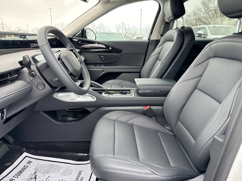 New 2026 Lincoln Nautilus Premier w/ Jet Appearance Package AWD/4WD image 20