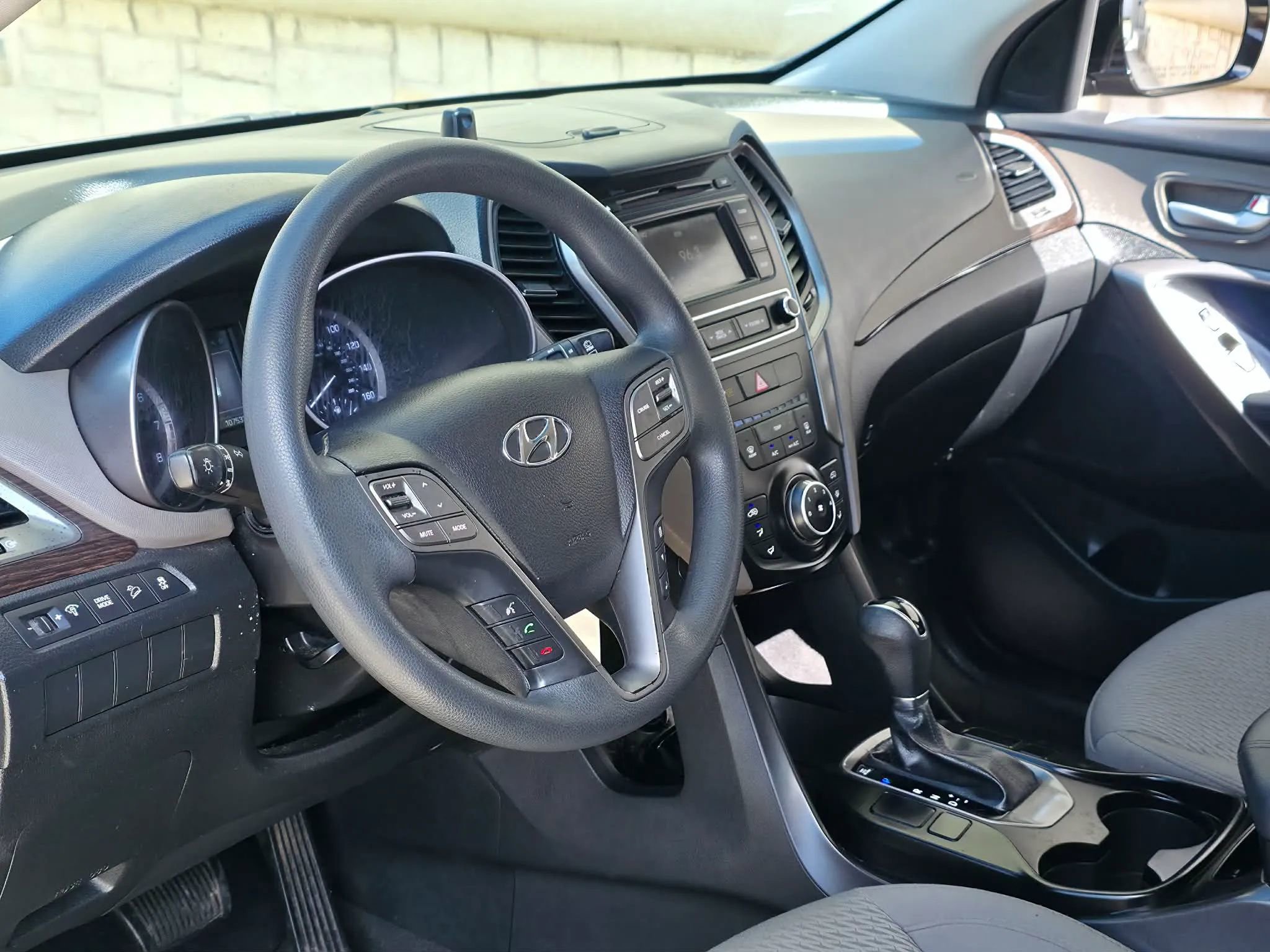 Used 2018 Hyundai Santa Fe Sport FWD image 9