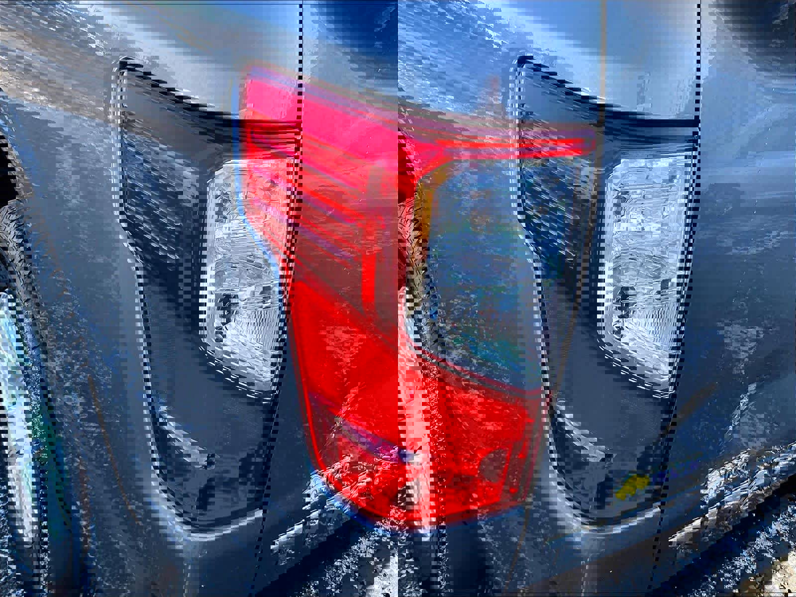 Used 2019 Nissan Titan SV w/ SV Convenience Package image 34