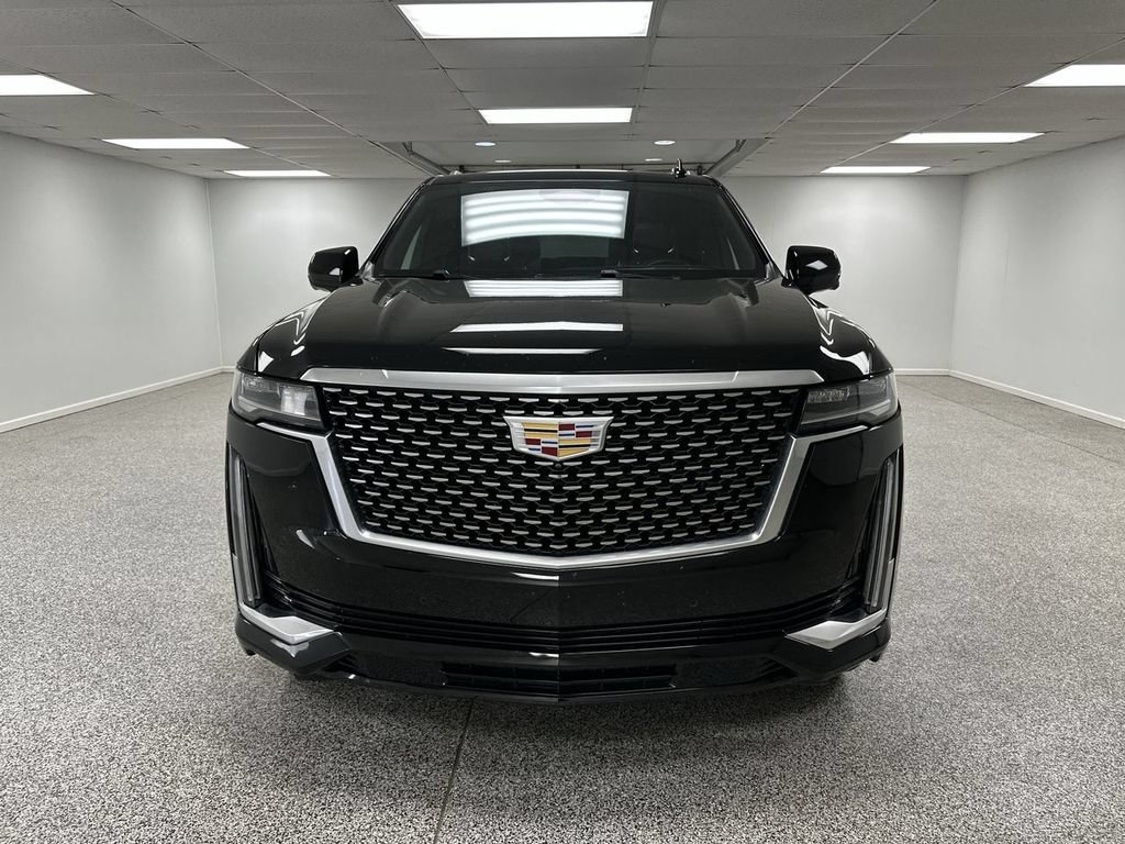 Used 2022 Cadillac Escalade Premium Luxury AWD/4WD image 3