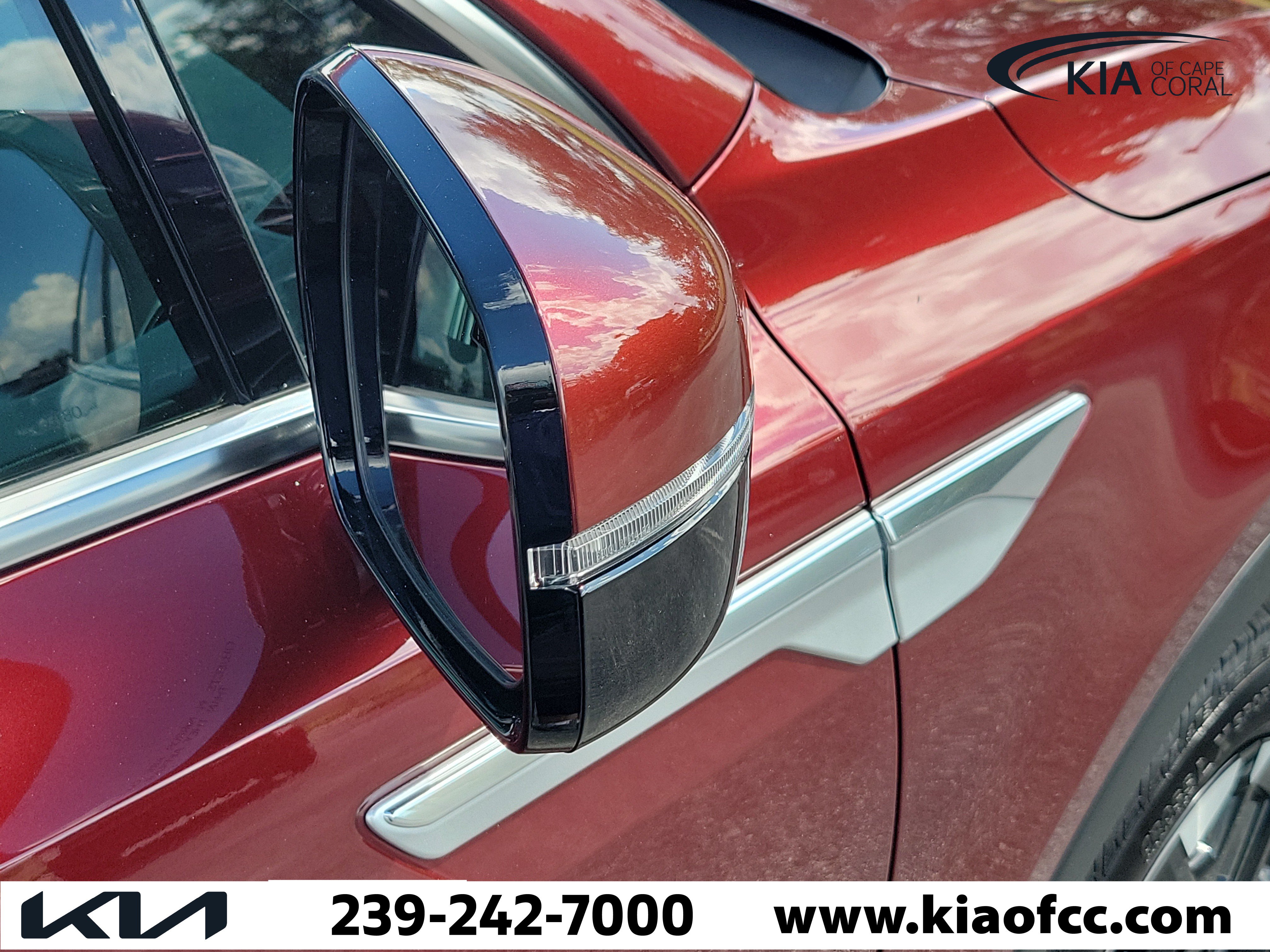 Certified 2025 Kia Sorento S w/ Panoramic Sunroof Package FWD image 8