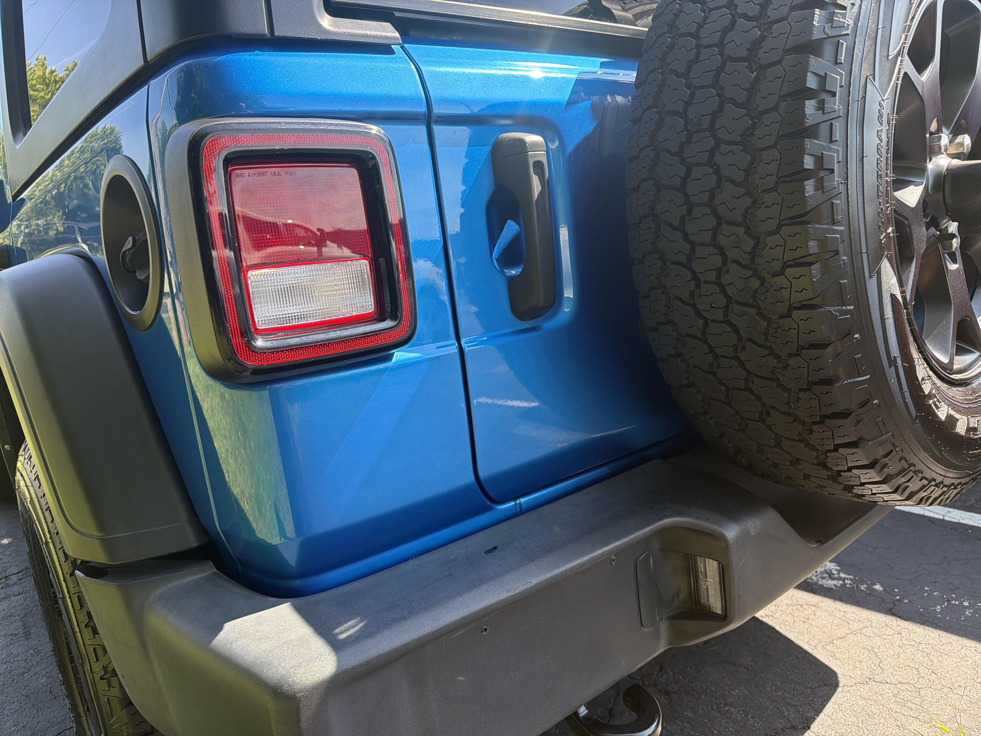 Used 2021 Jeep Wrangler Unlimited Sport AWD/4WD image 10