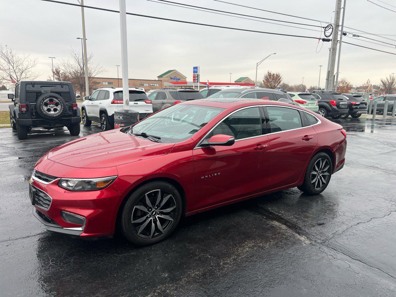 Used 2016 Chevrolet Malibu LT image 2