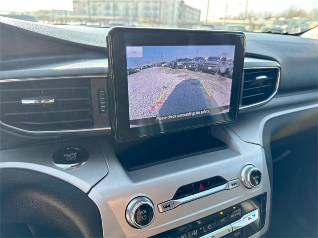 Certified 2022 Ford Explorer XLT w/ Equipment Group 202A image 27