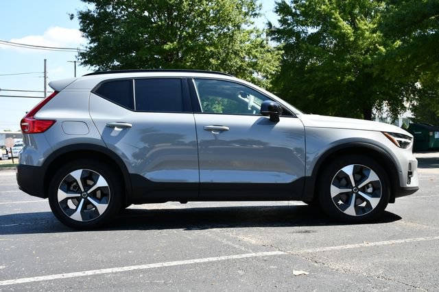 Certified 2026 Volvo XC40 B5 Plus AWD/4WD image 8