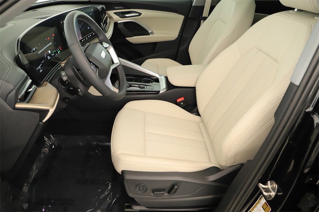 New 2025 Audi Q5 Premium Plus image 23