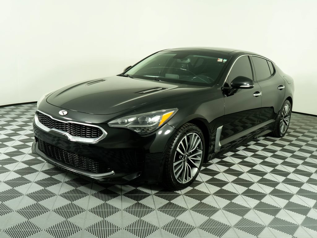 Used 2018 Kia Stinger Premium RWD image 3