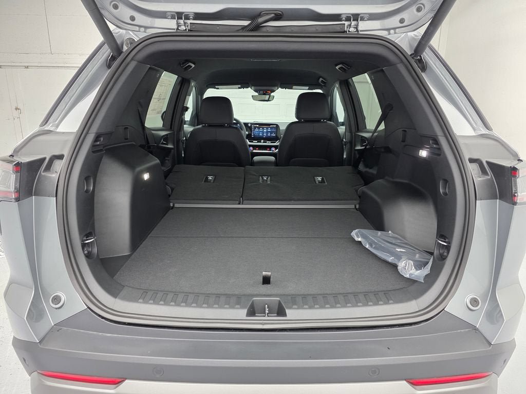New 2026 Chevrolet Equinox LT w/ Convenience Package II AWD/4WD image 56
