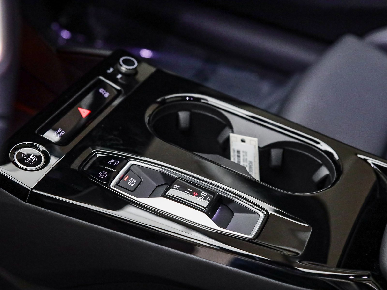 New 2025 Audi A6 e-tron Premium Plus image 25