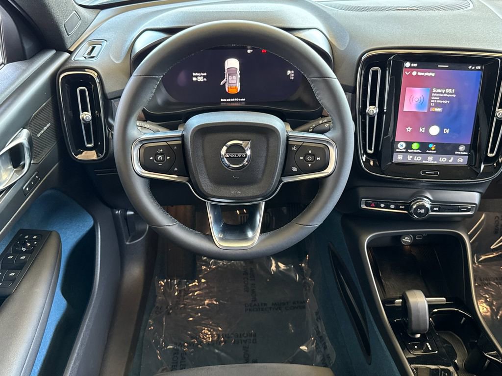 Certified 2023 Volvo C40 P8 Recharge Ultimate image 13