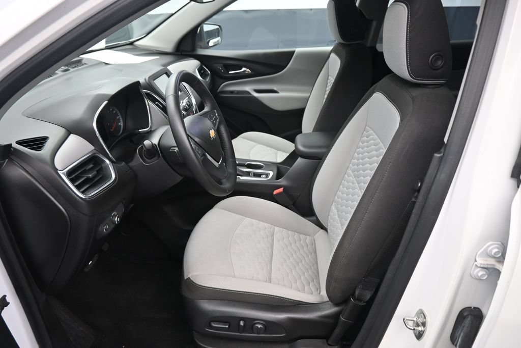 Used 2018 Chevrolet Equinox LT FWD image 15
